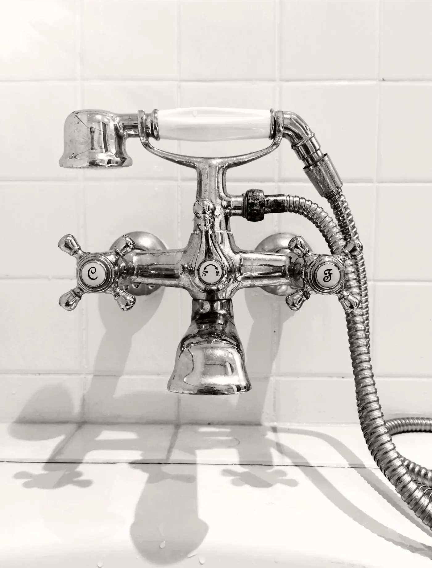 Krom banyo bataryası ve duş hortumu